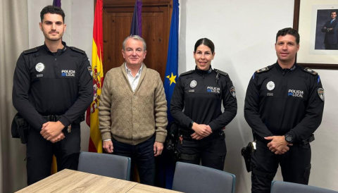 Portada Incorporació de dos nous agents de policia