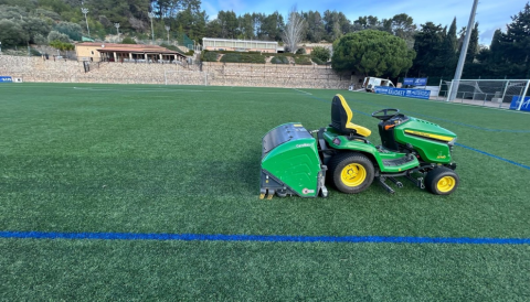 Portada Tasques de manteniment al terreny de joc de Ses Comes